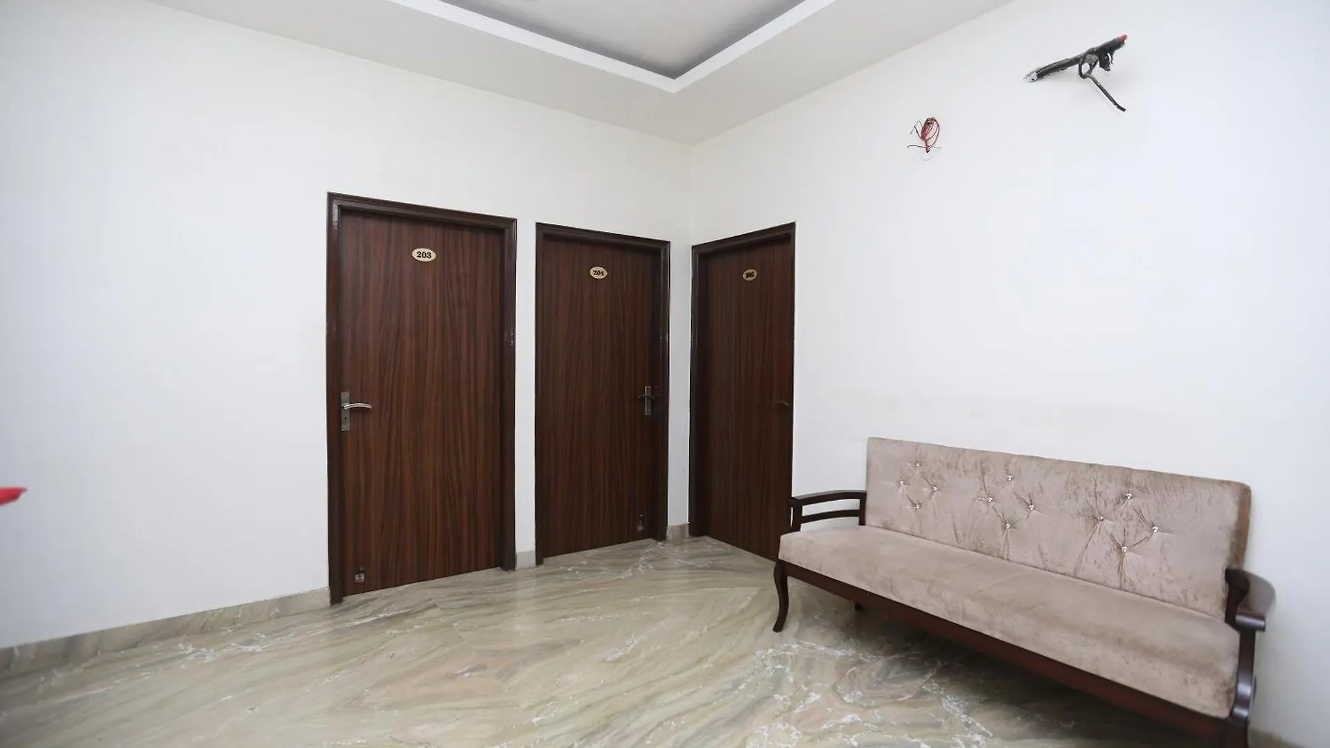 Hotel O Krishna Inn Gurgaon 3*,