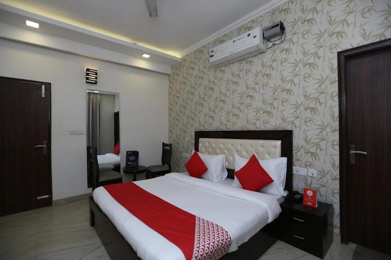 ***  Hotel O Krishna Inn Gurgaon India
